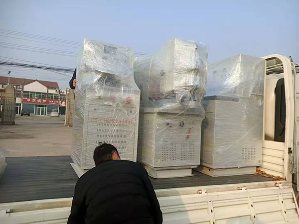 泰山海特牌F6L912機(jī)油泵試驗(yàn)臺(tái)、噴油泵試驗(yàn)臺(tái)等設(shè)備同時(shí)發(fā)貨